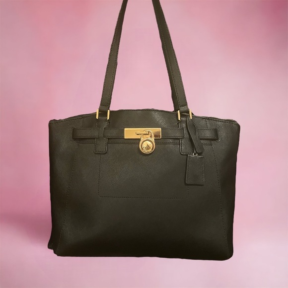 Michael Kors Handbags - LIKE NEW Michael Kors Large Saffiano Leather Hamilton Satchel